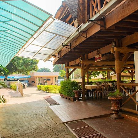 Bomah Hotel Limited Gulu Ngoại thất bức ảnh