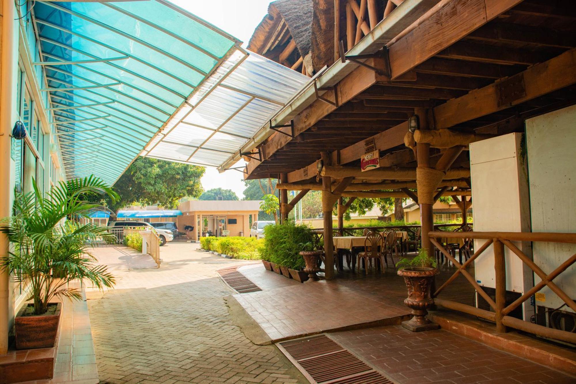 Bomah Hotel Limited Gulu Ngoại thất bức ảnh